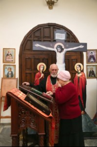 Божественная литургия и панихида в храме во имя святителя и чудотворца Николая на Елшанском кладбище г.Саратова