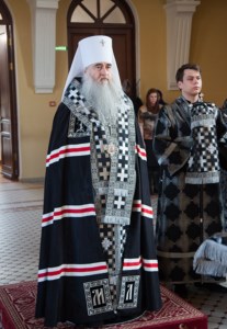 Литургия Преждеосвященных Даров на Архиерейском подворье — храме во имя святого апостола и евангелиста Иоанна Богослова при Саратовской православной духовной семинарии