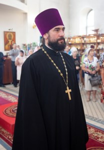 Божественная литургия в храме во имя святых первоверховных апостолов Петра и Павла г. Аткарска