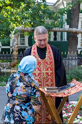 Божественная литургия в храме во имя великомученика и целителя Пантелеимона г. Саратова