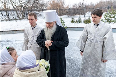 Божественная литургия в храме святых Царственных страстотерпцев г. Саратова