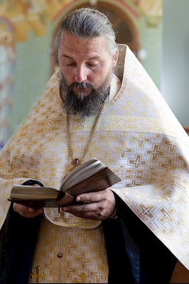 Божественная литургия в Вознесенско-Пантелеимоновском храме с. Усть-Курдюм Саратовского района