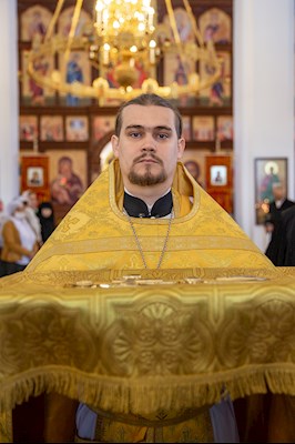 Божественная литургия в храме в честь Нерукотворного Образа Спасителя г .Саратова