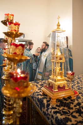 Митрополит Игнатий совершил Божественную литургию на Архиерейском подворье – в храме в честь иконы Божией Матери «Утоли моя печали» г. Саратова