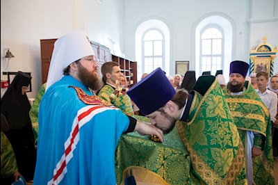 Митрополит Игнатий совершил Божественную литургию в Свято-Сергиевском женском монастыре села Алексеевка Базарно-Карабулакского района