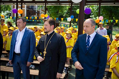 Митрополит Игнатий принял участие в церемонии открытия летнего сезона в лагере «Солнечный»