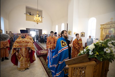 Митрополит Игнатий совершил Божественную литургию в храме святого апостола и евангелиста Иоанна Богослова г. Саратова