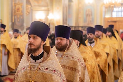Митрополит Игнатий совершил Божественную литургию в Покровском соборе г. Саратова