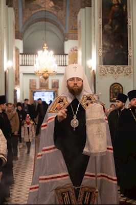 Митрополит Игнатий совершил всенощное бдение в Духосошественском соборе г. Саратова