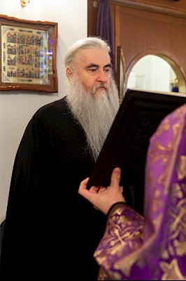 Всенощное бдение на Архиерейском подворье – в храме в честь иконы Божией Матери «Утоли моя печали» г. Саратова