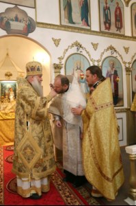 Божественная литургия в храме в честь Покрова Пресвятой Богородицы р.п. Новые Бурасы