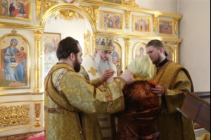 Божественная литургия в храме святителей Василия Великого, Григория Богослова, Иоанна Златоуста г.Саратова