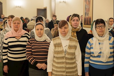 Митрополит Игнатий совершил Божественную литургию в соборном храме святителя Спиридона Тримифунтского г. Саратова