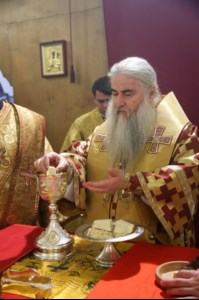 Божественная литургия в храме во имя святителя и чудотворца Николая на Елшанском кладбище г. Саратова