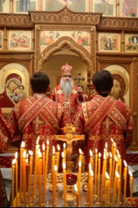 Божественная литургия и панихида в храме во имя святителя и чудотворца Николая на Елшанском кладбище г.Саратова