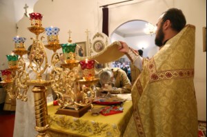 Божественная литургия в храме в честь Покрова Пресвятой Богородицы р.п. Новые Бурасы