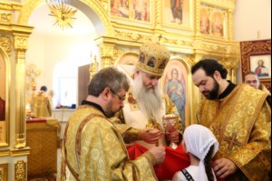 Божественная литургия в храме святителя Иоанна Златоуста в п. Зональный г.Саратова