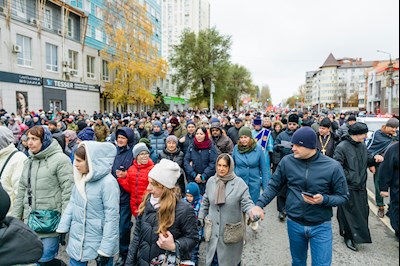 В Саратове прошел традиционный крестный ход с Казанской иконой Божией Матери