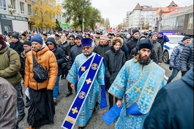 В Саратове прошел традиционный крестный ход с Казанской иконой Божией Матери