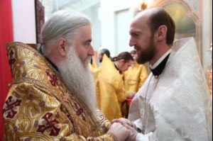 Божественная литургия в храме во имя Всех Святых, в земле Российской просиявших, г.Саратова