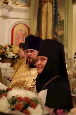 Великая рождественская вечерня в Покровском соборе г. Саратова
