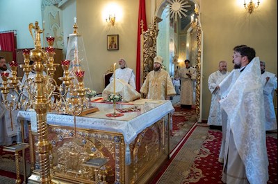 Митрополит Игнатий совершил Божественную литургию в Покровском соборе г. Саратова