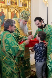 Божественная литургия и Великая вечерня в Свято-Троицком соборе Вольска