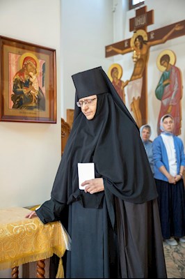 Митрополит Игнатий совершил Божественную литургию в Свято-Алексиевском женском монастыре г. Саратова