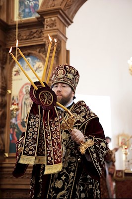 Божественная литургия в храме новомучеников и исповедников Саратовских г. Саратова