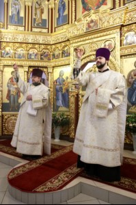 Божественная литургия в храме во имя святого великомученика Георгия Победоносца города Саратова