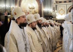Митрополит Лонгин принял участие в Патриаршем богослужении в Храме Христа Спасителя в день открытия Рождественских чтений