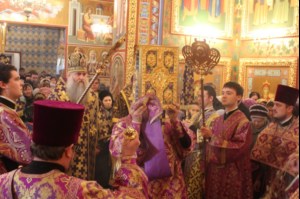 Божественная литургия в кафедральном соборе Казанской иконы Божией Матери г. Элисты