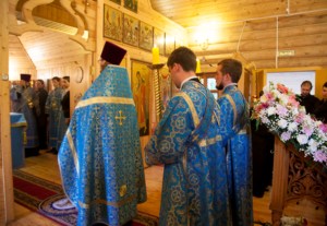 Всенощное бдение в храме в честь Рождества Пресвятой Богородицы города Саратова