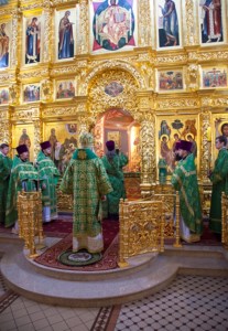 Божественная литургия в Свято-Троицком кафедральном соборе г.Саратова