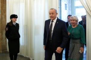 Митрополит Лонгин принял участие в торжественном мероприятии, посвященном Дню народного единства