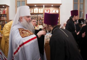 Божественная литургия на Архиерейском подворье — храме святых равноапостольных Кирилла и Мефодия при СГУ