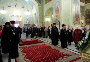 Всенощное бдение в храме в честь Покрова Пресвятой Богородицы г.Саратова