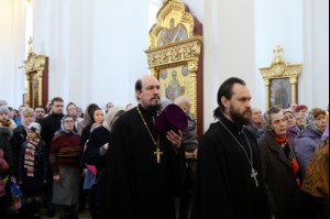 Божественная литургия в храме во имя святого великомученика Георгия Победоносца г.Саратова