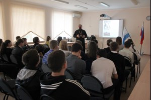 Саратовские лицеисты узнали о языке равноапостольных Мефодия и Кирилла и смогли оценить собственный словарный запас