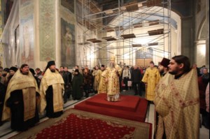 Всенощное бдение в храме в честь Покрова Божией Матери Саратова