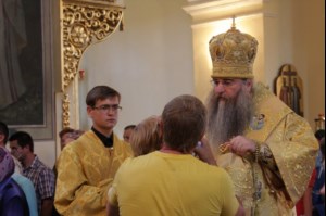 Всенощное бдение в Покровском храме Саратова