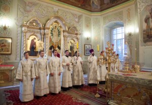 Всенощное бдение в храме в честь Покрова Пресвятой Богородицы г. Саратова