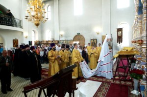 Божественная литургия в храме во имя святых первоверховных апостолов Петра и Павла г.Аткарска