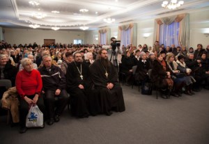 В Саратове прошла встреча с протоиереем Артемием Владимировым
