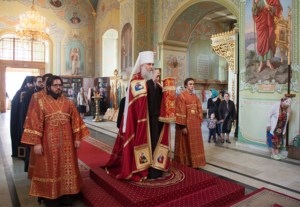 Всенощное бдение в храме в честь Покрова Пресвятой Богородицы г.Саратова