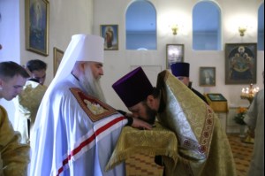 Божественная литургия в храме в честь Покрова Пресвятой Богородицы р.п. Новые Бурасы