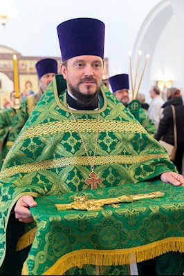 Божественная литургия в храме преподобного Сергия Радонежского г. Саратова