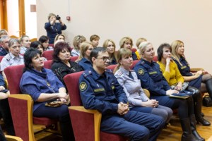 Архиерейский хор Саратовской митрополии выступил в УФСИН
