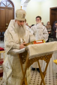 Царские часы и Изобразительны на Архиерейском подворье — в храме во имя святого апостола и евангелиста Иоанна Богослова при Саратовской православной духовной семинарии г. Саратова