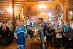 Божественная литургия в храме в честь Сретения Господня г.Саратова